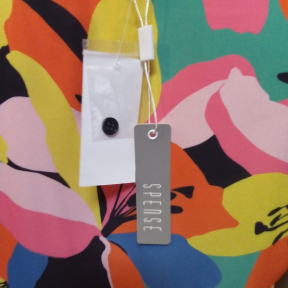 Spense High/Low Button Down Bright Floral Sleeveless Top - Picture 7 of 8